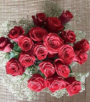 20 красных роз
