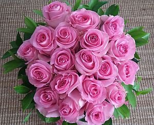 Букет из 21 розовых роз